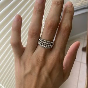 Elegant silver diamond sparkly ring